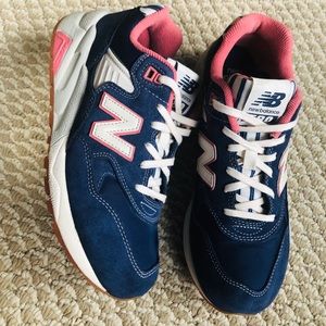 new balance revlite red